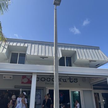 Coconuts - Outside the restaurant - Seafood Near Me - Fort Lauderdale, Florida