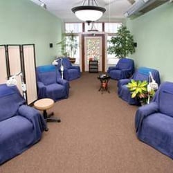 Community Acupuncture - Relax in comfy recliners
