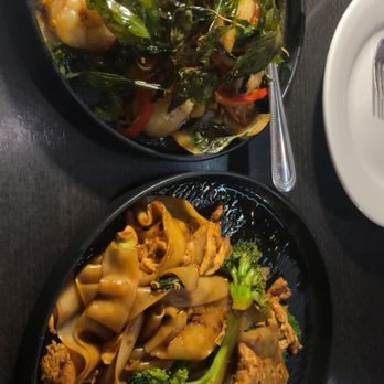 Emporium Thai - Basil shrimp and scallops(left) and Pad See Ew with chicken (right) - both delicious - Thai Near Me - Los Angeles, California Emporium Thai - Basil shrimp and scallops(left) and Pad See Ew with chicken (right) - both delicious - Thai Near Me - Los Angeles, California
