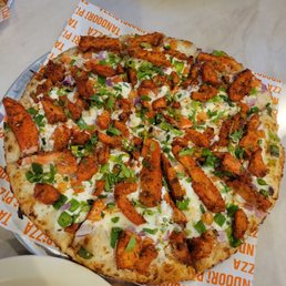 Tandoori Chicken Pizza