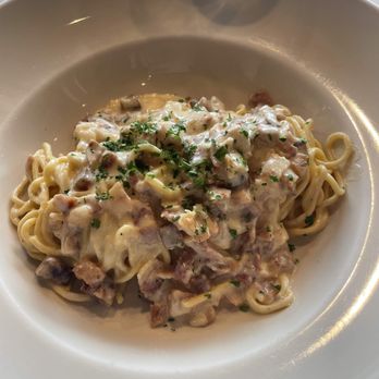 Di Farina Pasta - Spaghetti Carbonara - Italian Near Me - Pompano Beach, Florida