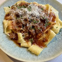 Restaurant Zum weissen Kreuz - Fresh pappardelle with beef knuckle ragu