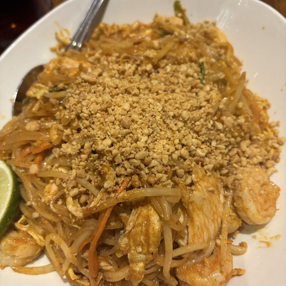 Chang Shou - Pad Thai noodles, mild - Chinese Near Me - Brooks, California Chang Shou - Pad Thai noodles, mild - Chinese Near Me - Brooks, California