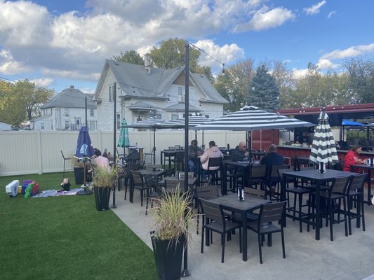 Jersey's Bar & Grill by null