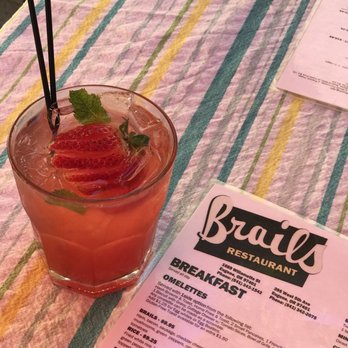 Brail's Restaurant - Breakfast & Brunch Near Me - Eugene, Oregon