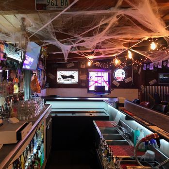Kern River Tavern - the interior of the bar - Cocktail Bars Near Me - Wofford Heights, California Kern River Tavern - the interior of the bar - Cocktail Bars Near Me - Wofford Heights, California
