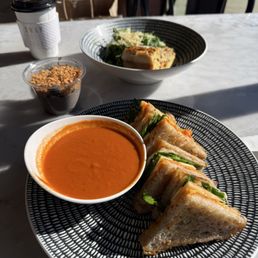 Autumn melt sandwich, tomato soup, veggie quiche and chia pudding. Autumn melt sandwich, tomato soup, veggie quiche and chia pudding.