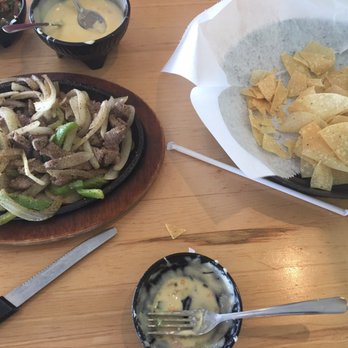 Primas Mexican Kitchen - Mexican Near Me - Springfield, Missouri Primas Mexican Kitchen - Mexican Near Me - Springfield, Missouri