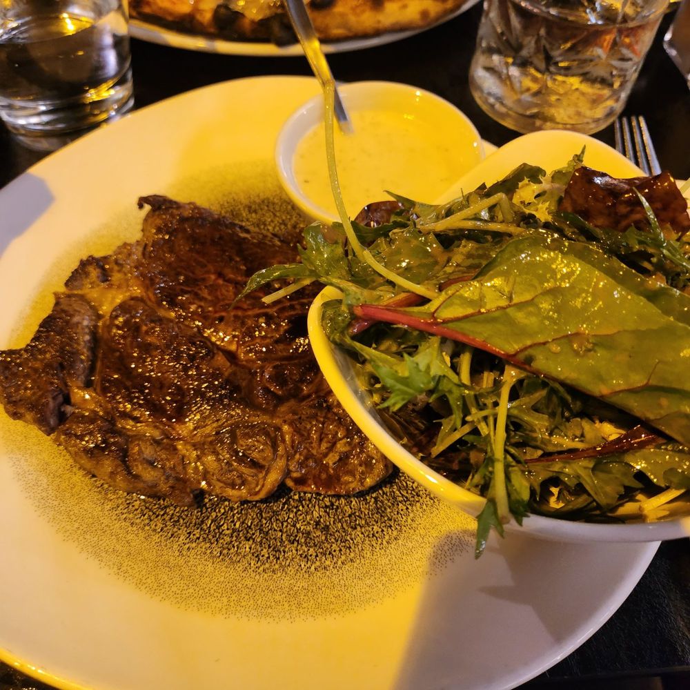 La Piazza - Steak - Italian Near Me - Cannes, 06 La Piazza - Steak - Italian Near Me - Cannes, 06
