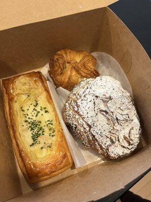 Black Walnut Bakery by null