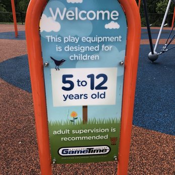 Belleville Park - Older kids can play on the right side - Parks Near Me - Belleville, New Jersey