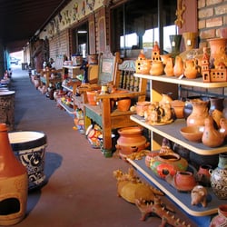 Borderlands Trading Company - Mexican garden pottery including terracotta and Talavera.