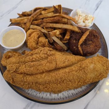 My Mama's Kitchen - Fried Fish Platter - Barbeque Near Me - Norfolk, Virginia My Mama's Kitchen - Fried Fish Platter - Barbeque Near Me - Norfolk, Virginia
