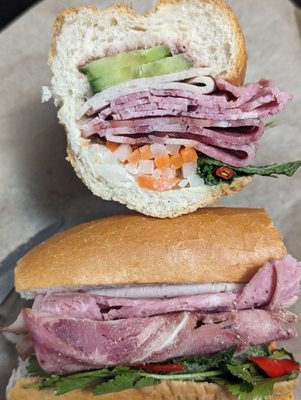 D’s Banh Mi by null