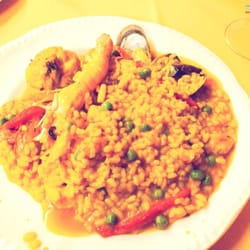Miramar - Ab 2 Personen: Paella mixta mit Meeresfrüchten und Fleisch
