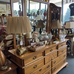 Creative Cat Consignment - Furniture and Home Decor