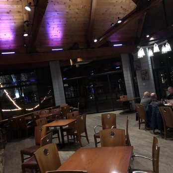 Captains Quarters Riverside Grille - Seafood Near Me - Prospect, Kentucky