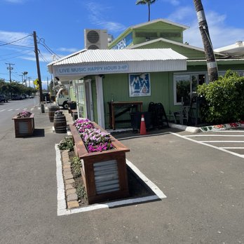 Mala Ocean Tavern - Outside - Seafood Near Me - Lahaina, Hawaii Mala Ocean Tavern - Outside - Seafood Near Me - Lahaina, Hawaii
