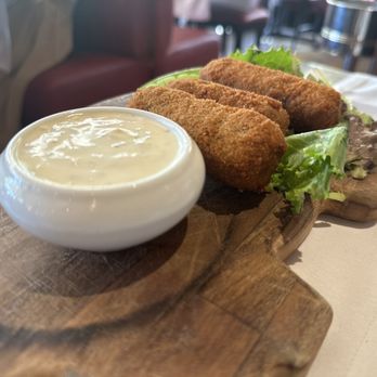 Au Pied de Cochon - Fried trotter with snails - Seafood Near Me - Paris, 75 Au Pied de Cochon - Fried trotter with snails - Seafood Near Me - Paris, 75