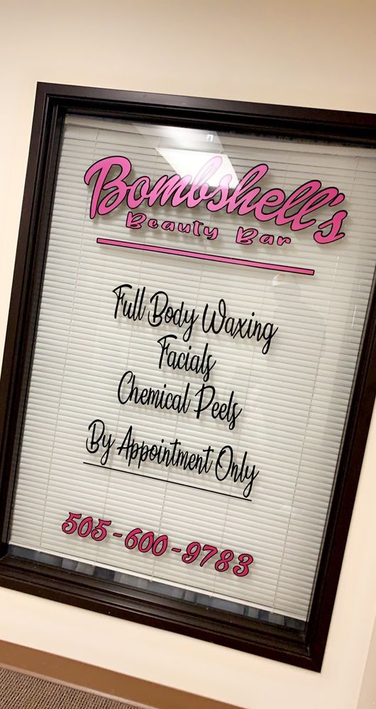 Bombshell’s Beauty Bar Logo