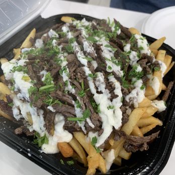 Shawarma Guys - Fries with wagyu beef - Halal Near Me - San Diego, California Shawarma Guys - Fries with wagyu beef - Halal Near Me - San Diego, California