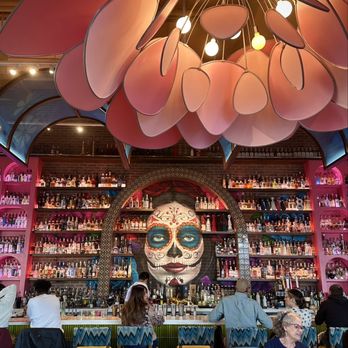 Meximodo - indoors - Mexican Near Me - Metuchen, New Jersey
