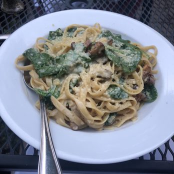 Stonehedge Gardens - Mushroom and spinach pasta - Venues & Event Spaces Near Me - Hood River, Oregon Stonehedge Gardens - Mushroom and spinach pasta - Venues & Event Spaces Near Me - Hood River, Oregon