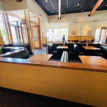 California Pizza Kitchen - Pizza Near Me - Virginia Beach, Virginia