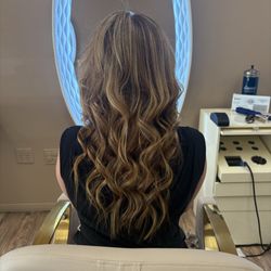 Envy Color & Dry Bar - Beachy waves