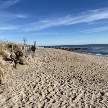 Green Hill Beach - Beaches Near Me - Wakefield, Rhode Island