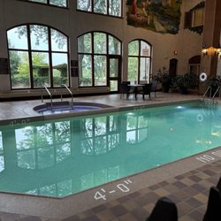 user provided Bavarian Inn Lodge photo