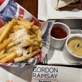 Gordon Ramsay Burger Las Vegas - Truffle Parmesan Fries - Burgers Near Me - Las Vegas, Nevada Gordon Ramsay Burger Las Vegas - Truffle Parmesan Fries - Burgers Near Me - Las Vegas, Nevada