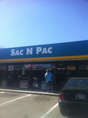 Sac-N-Pac Drive-In Grocery