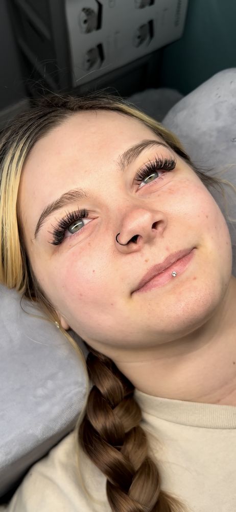 Lashes by Madie Logo