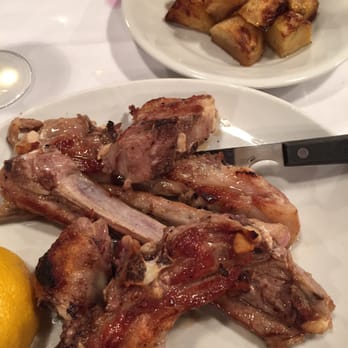 Taverna Romana - The lamb chops arent what you think. I got a nasty tail and really no meat. - Roman Near Me - Rome, RM Taverna Romana - The lamb chops arent what you think. I got a nasty tail and really no meat. - Roman Near Me - Rome, RM