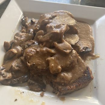 Gracie's on 2nd Diner - Diners Near Me - New York, New York