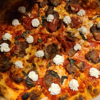 Mia Marco's Pizza - Da Meatball Pizza - Food Trucks Near Me - Selma, Texas