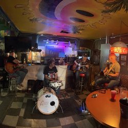 Roadrunner Lounge