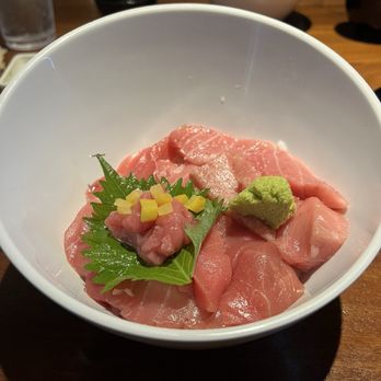 Ootoro Sushi - Toro don with perfectly warm rice - Sushi Bars Near Me - Irvine, California