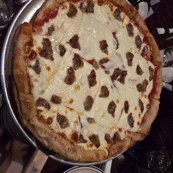 Armand's Pizzeria - Pizza Near Me - Arlington Heights, Illinois