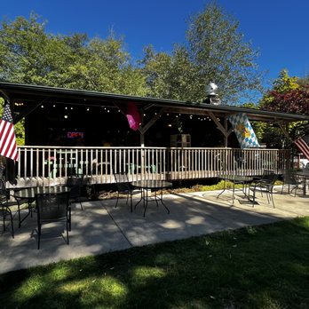 Hard Rain Cafe & Mercantile - Outdoor patio - Cafes Near Me - Forks, Washington Hard Rain Cafe & Mercantile - Outdoor patio - Cafes Near Me - Forks, Washington