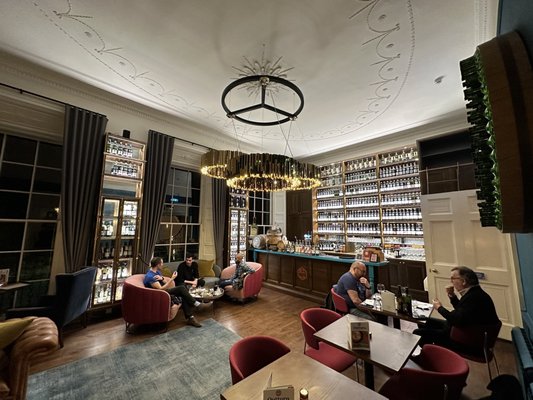 The Scotch Malt Whisky Society by null