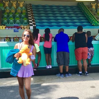 Carowinds - Amusement Parks Near Me - Charlotte, North Carolina Carowinds - Amusement Parks Near Me - Charlotte, North Carolina