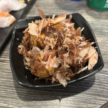 Kakuna Sushi - Sushi Bars Near Me - Milpitas, California