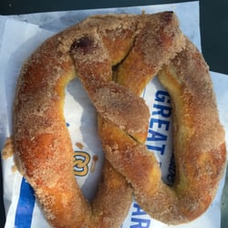 Auntie Anne's - Cinnamon Sugar Pretzel