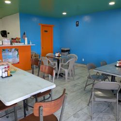 La Botana loca - Restaurant inside