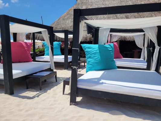 Martina Beach Club by null