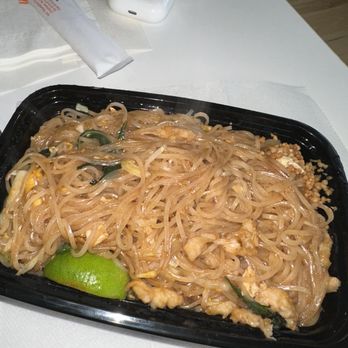 Blossom Asian Bistro - Pad Thai - Sushi Bars Near Me - Summit, New Jersey Blossom Asian Bistro - Pad Thai - Sushi Bars Near Me - Summit, New Jersey