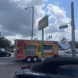 Natural Market - Food Truck outside