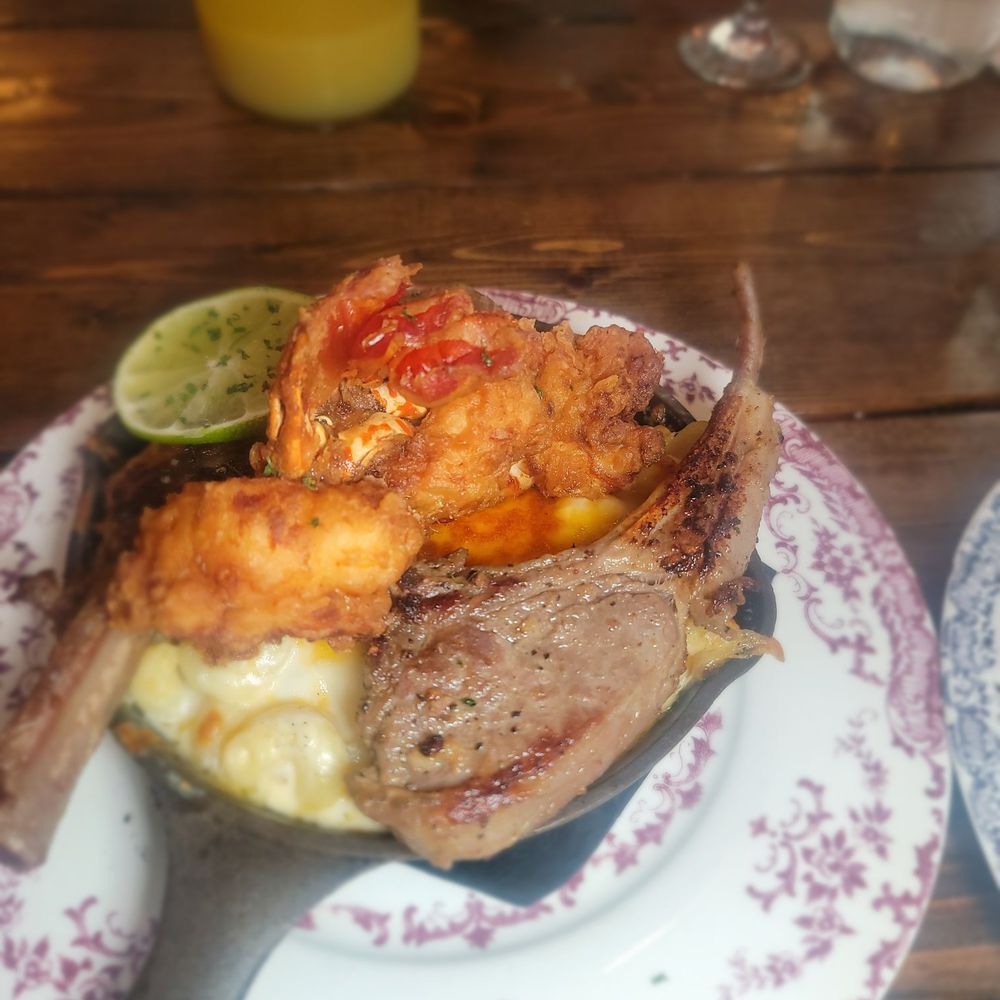 Lamb Chops, lobster and Mac and cheese 10/10=100% Lamb Chops, lobster and Mac and cheese 10/10=100%
